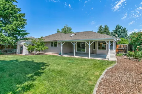 3552 Shawna Drive Medford OR 97504