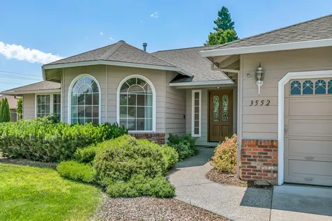 3552 Shawna Drive Medford OR 97504