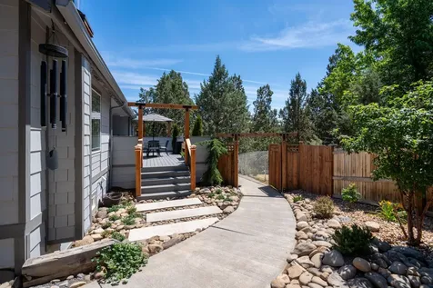 20019 Beaver Lane Bend OR 97703