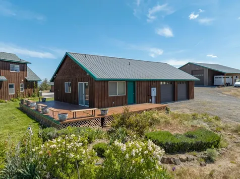4647 SW Belmont Lane Madras OR 97741