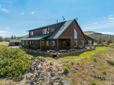 4647 SW Belmont Lane Madras OR 97741