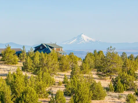 4647 SW Belmont Lane Madras OR 97741