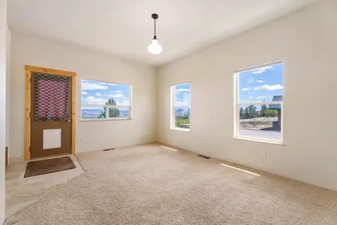 4647 SW Belmont Lane Madras OR 97741