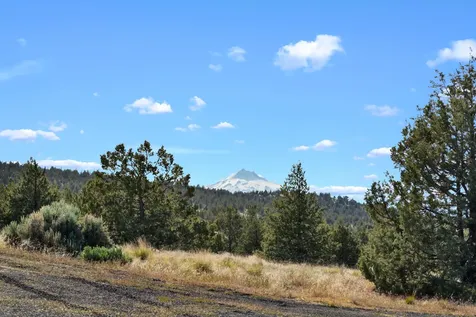 4647 SW Belmont Lane Madras OR 97741