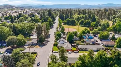 530 E Park Street Grants Pass OR 97527