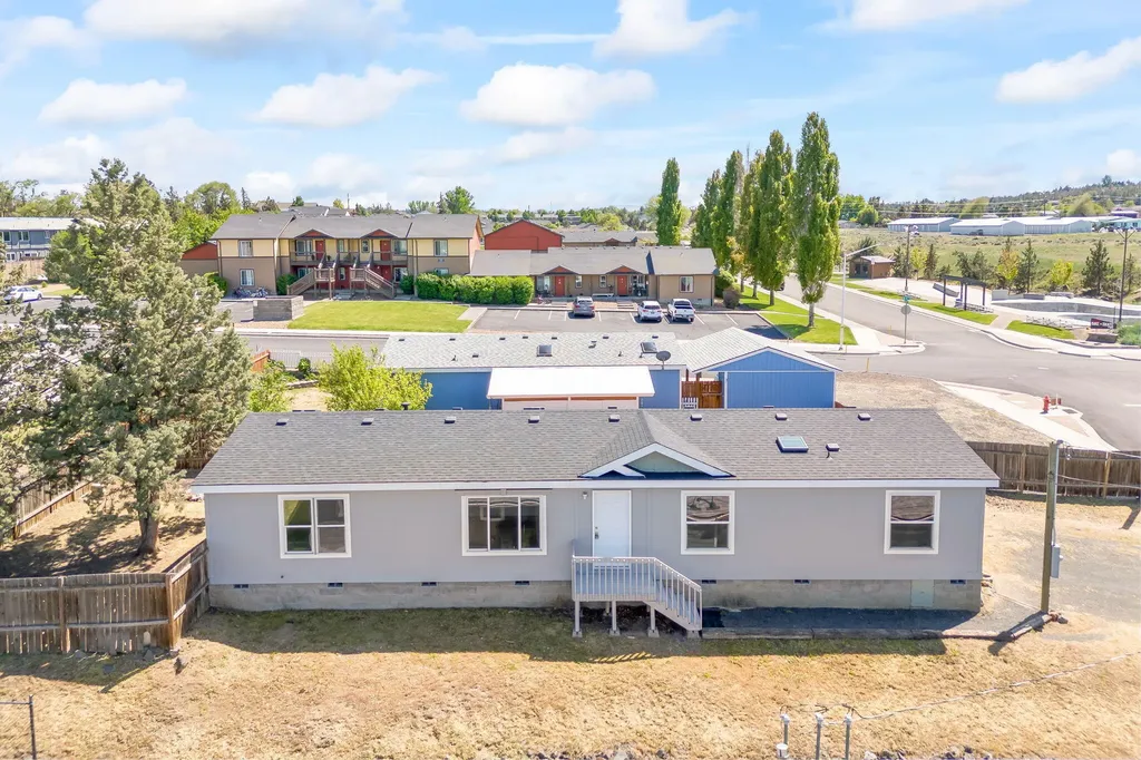 583 SW Marshall Street Madras OR 97741