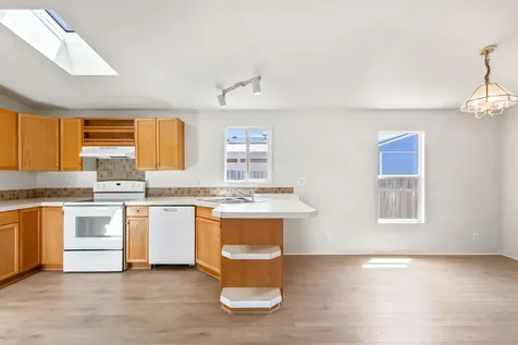 583 SW Marshall Street Madras OR 97741