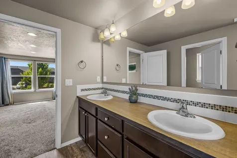4533 SW Umatilla Avenue Redmond OR 97756