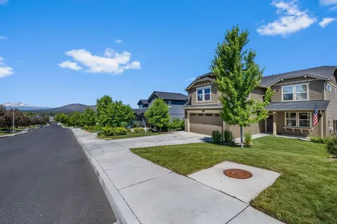 4533 SW Umatilla Avenue Redmond OR 97756