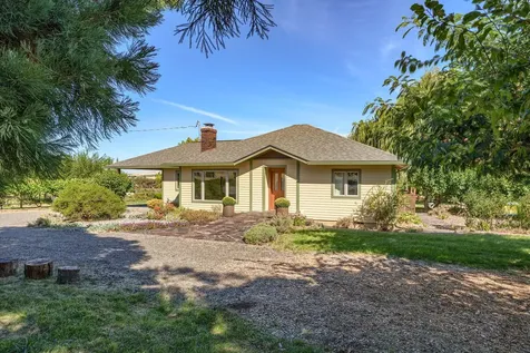 2045 E Main Street Ashland OR 97520