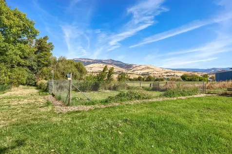 2045 E Main Street Ashland OR 97520