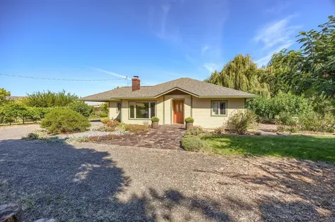 2045 E Main Street Ashland OR 97520