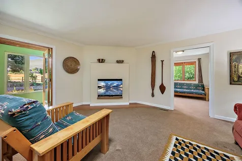 2045 E Main Street Ashland OR 97520