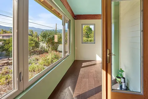 2045 E Main Street Ashland OR 97520