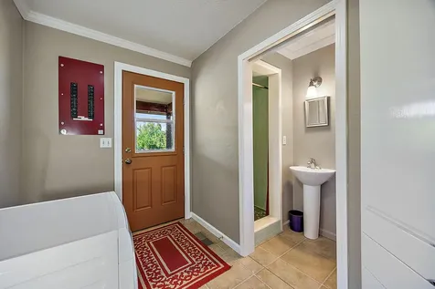 2045 E Main Street Ashland OR 97520