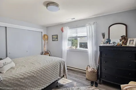 539 James Street Talent OR 97540
