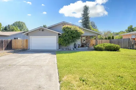 539 James Street Talent OR 97540
