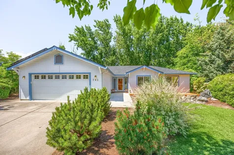 701 Salishan Court Ashland OR 97520