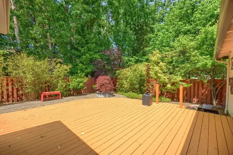 701 Salishan Court Ashland OR 97520