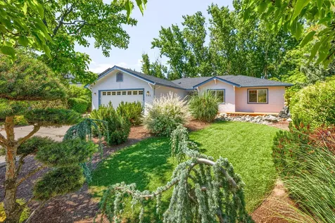 701 Salishan Court Ashland OR 97520