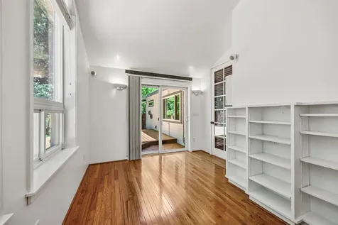 701 Salishan Court Ashland OR 97520