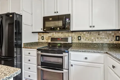 701 Salishan Court Ashland OR 97520