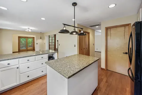 701 Salishan Court Ashland OR 97520