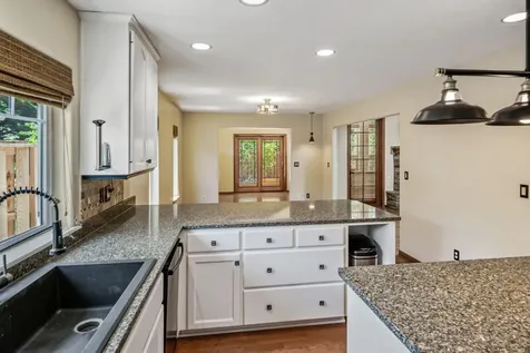 701 Salishan Court Ashland OR 97520