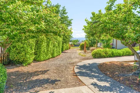 701 Salishan Court Ashland OR 97520