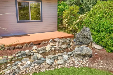 701 Salishan Court Ashland OR 97520