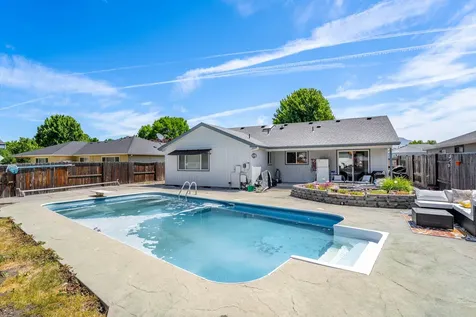 1219 Looking Glass Way Central Point OR 97502
