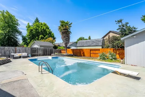 1219 Looking Glass Way Central Point OR 97502