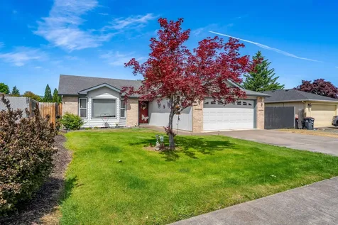 1219 Looking Glass Way Central Point OR 97502