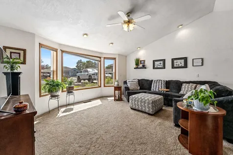 1219 Looking Glass Way Central Point OR 97502