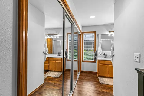 3040 Adams Circle Medford OR 97504