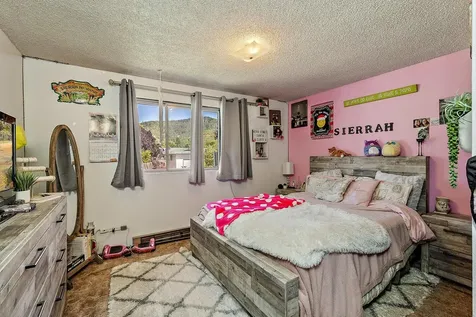 402 Placer Street Rogue River OR 97537