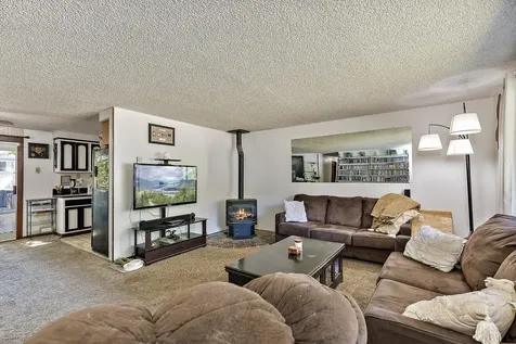 402 Placer Street Rogue River OR 97537