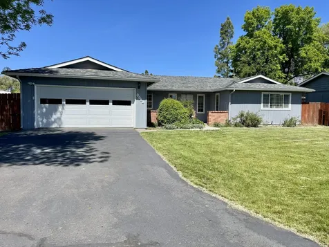 3512 Coronado Way Klamath Falls OR 97603