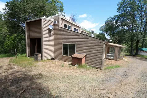 2350 Galls Creek Road Gold Hill OR 97525