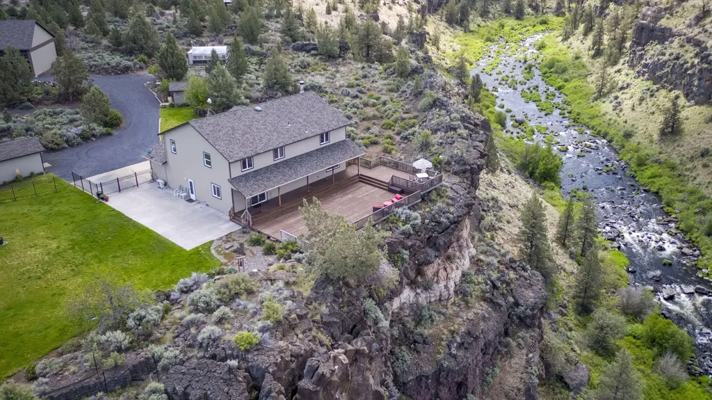11507 NW Steelhead Falls Drive Terrebonne OR 97760