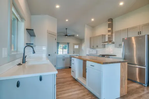 4255 SW Badger Avenue Redmond OR 97756