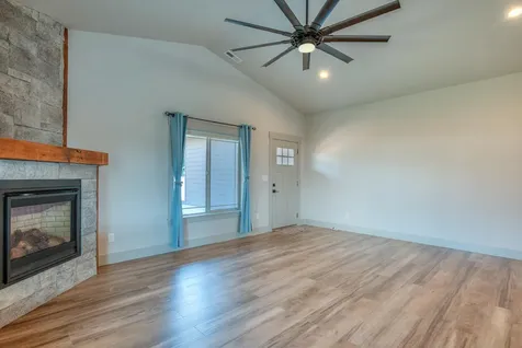 4255 SW Badger Avenue Redmond OR 97756