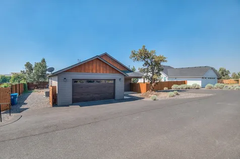 4255 SW Badger Avenue Redmond OR 97756