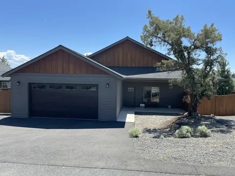 4255 SW Badger Avenue Redmond OR 97756