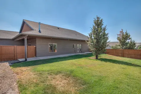 4255 SW Badger Avenue Redmond OR 97756