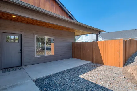 4255 SW Badger Avenue Redmond OR 97756