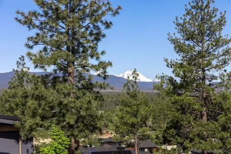62654 NW Woodsman Court Bend OR 97703