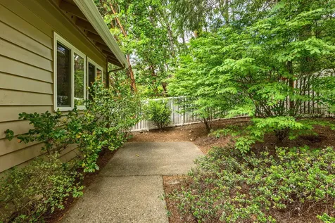 191 Spring Mountain Road Grants Pass OR 97526