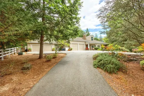 191 Spring Mountain Road Grants Pass OR 97526