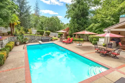 191 Spring Mountain Road Grants Pass OR 97526